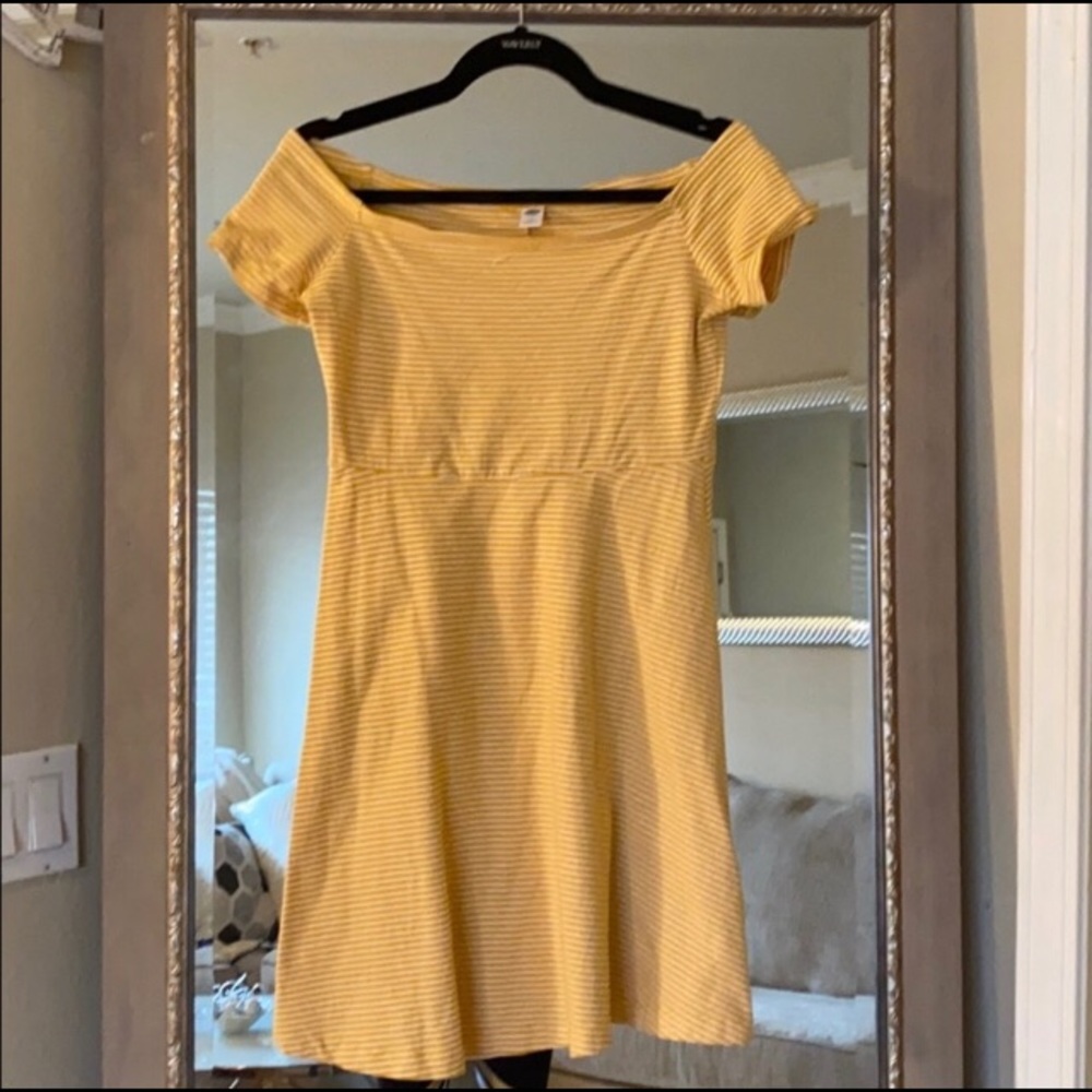 ✨old navy cap sleeve, off shoulder summer dress💫